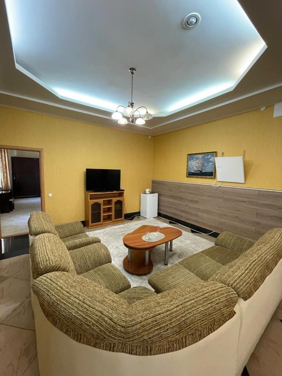 Shanyrak Hotel Temirtau Dış mekan fotoğraf
